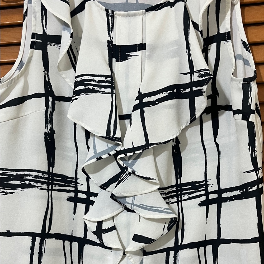 Alex Marie Ruffle Top - Picture 4 of 4